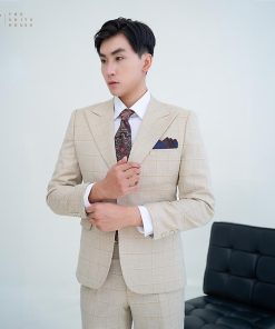 [CLASSY 2] Nguyên bộ suits 2 mảnh VÀNG BE KẺ Ô ĐẬM 2 KHUY 3 TÚI, chất vải Wool - Nobility cao cấp